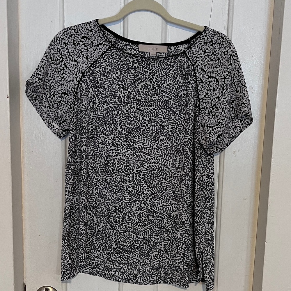Loft top, size s, loose fit, duel print, black and white